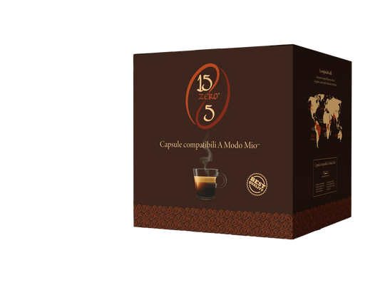Confezione marrone capsule caffè 15zero5 compatibili A Modo Mio con tazzina di espresso fumante