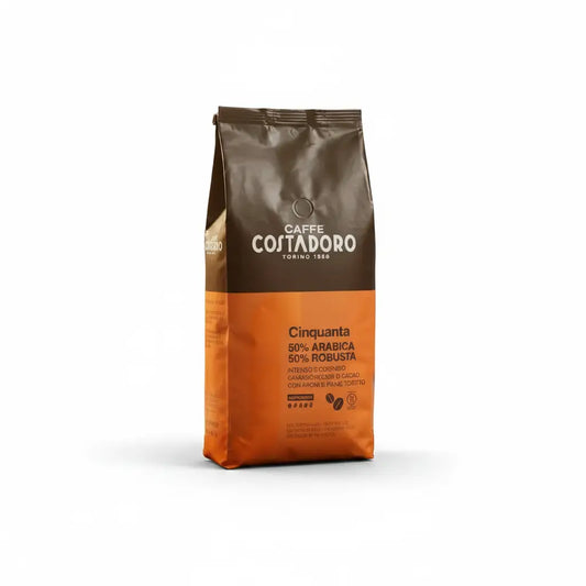 Confezione di caffè in grani Caffè Costadoro Cinquanta, miscela 50% Arabica e 50% Robusta.